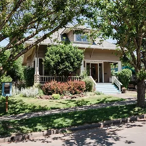  Holiday home Southeast Comfy & Eclectic Craftsman United States